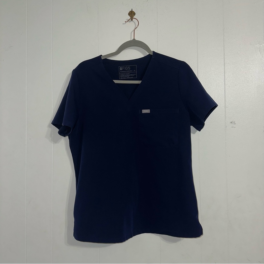 FIGS Catarina One Pocket Scrub Top Short Sleeve Technical Collection Navy Blue M